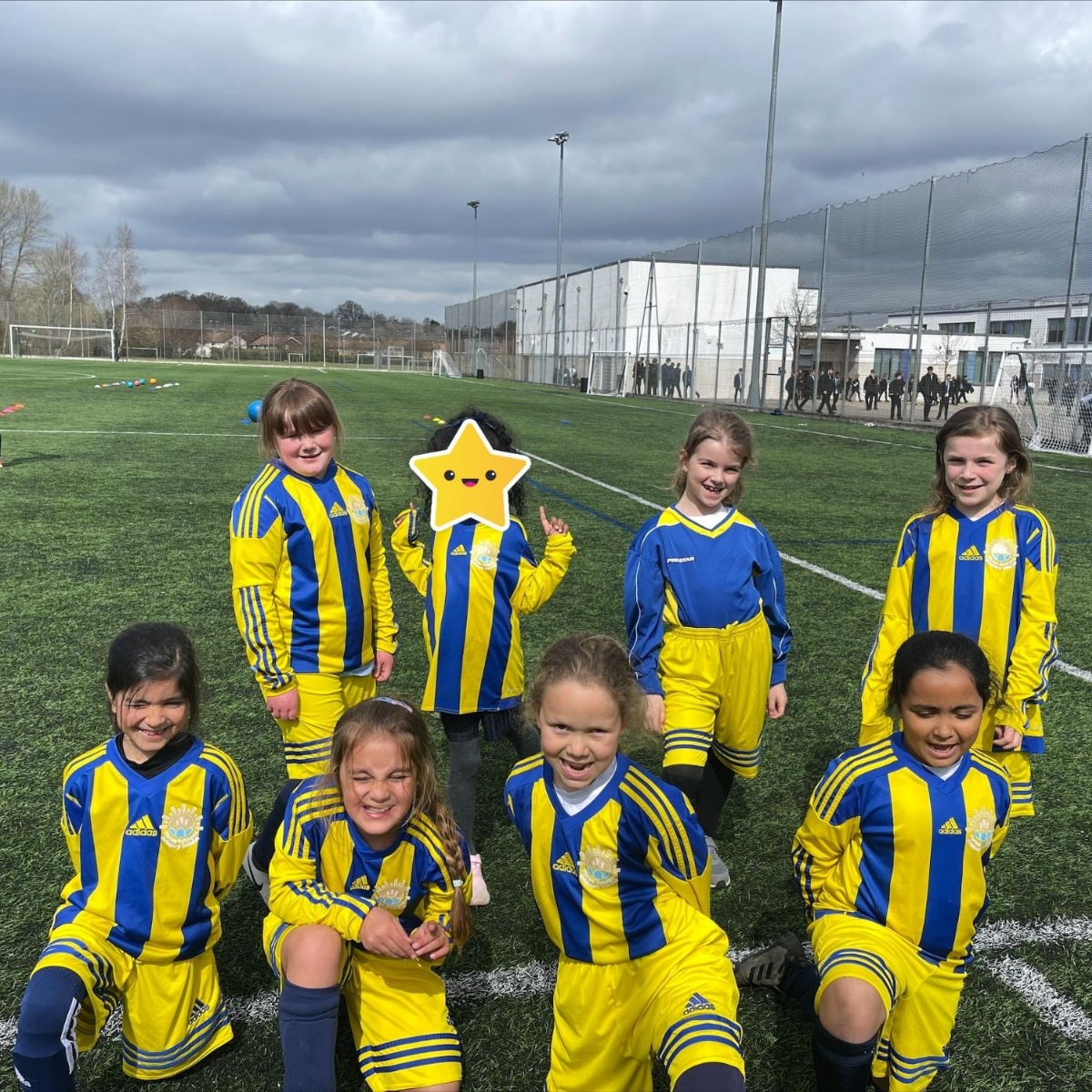 Three Bridges Primary School Yr 3 Girls Football
